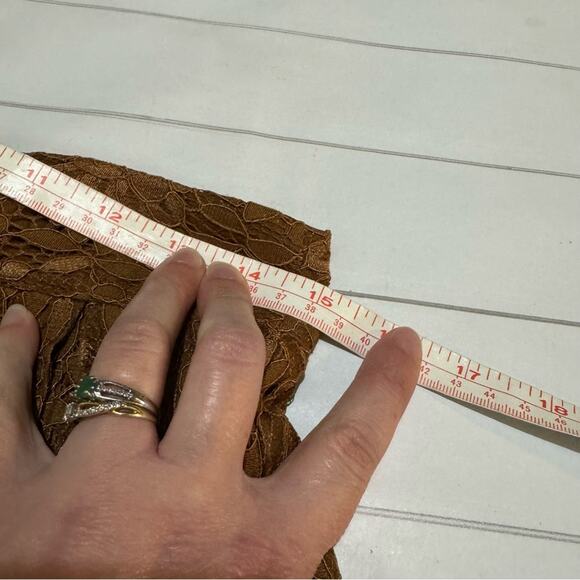 NWT Brown Tan Lace Fit Flare Long Modest Midi Skirt Size Medium Western‎ Boo - Picture 6 of 7